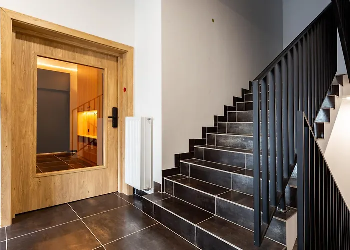 Apartment Coastal Escape By Bookinghost *