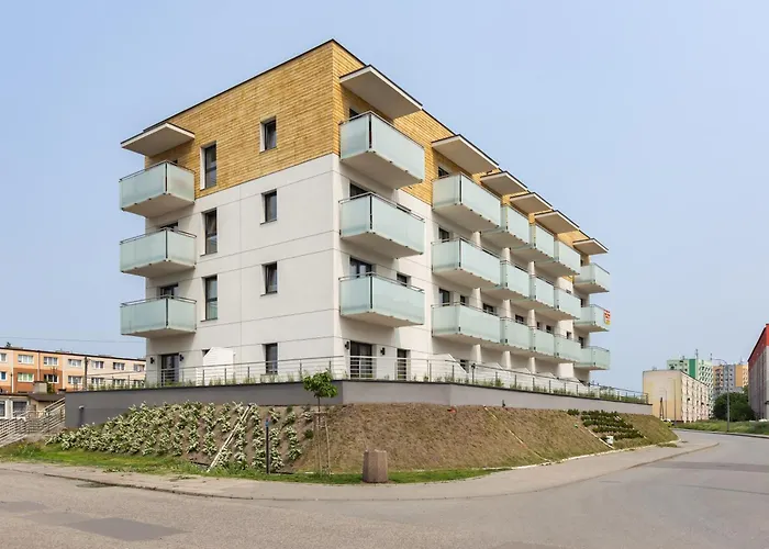 Coastal Escape By Bookinghost