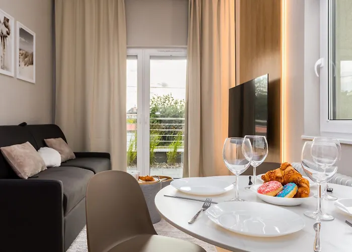 Coastal Escape By Bookinghost