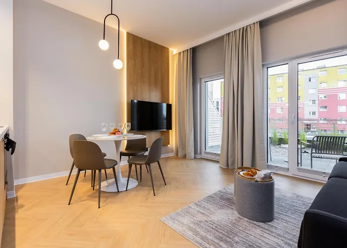 Apartment Coastal Escape By Bookinghost