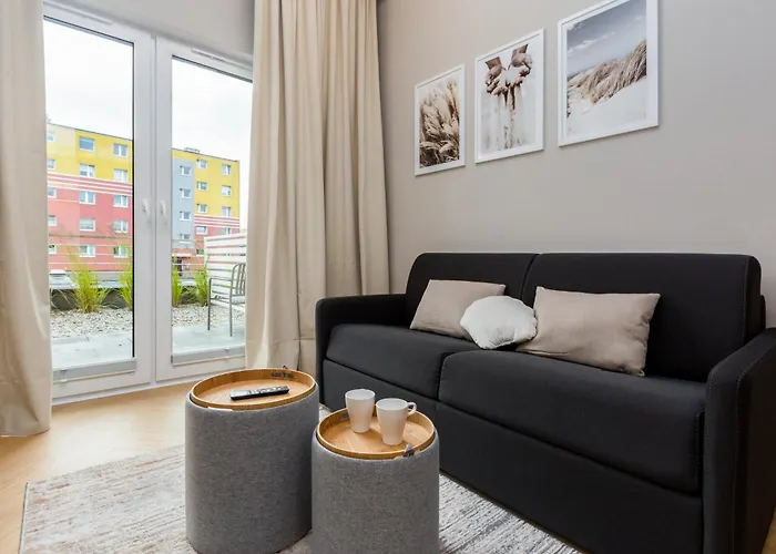 Coastal Escape By Bookinghost *