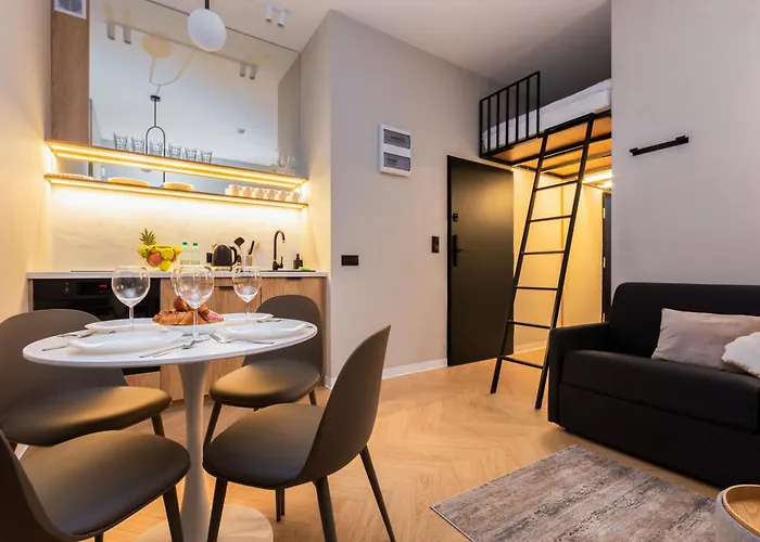 Coastal Escape By Bookinghost