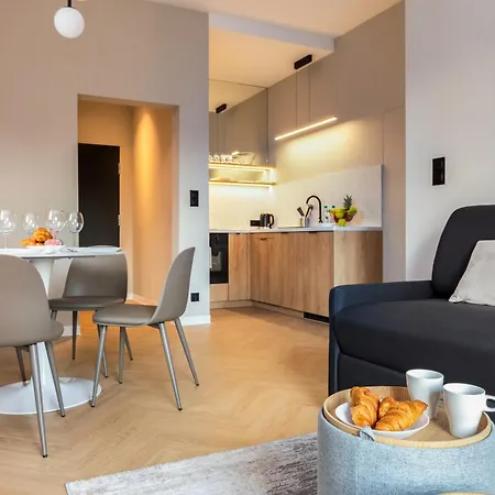 Glow Apartments - Apartamenty Baltic Plaza Stogi Apartmán *
