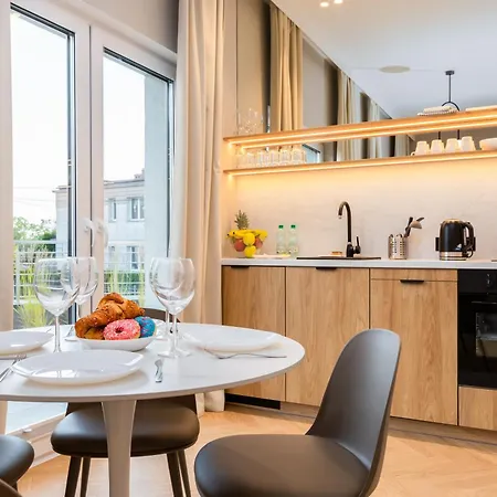 Glow Apartments - Apartamenty Baltic Plaza Stogi Apartmán