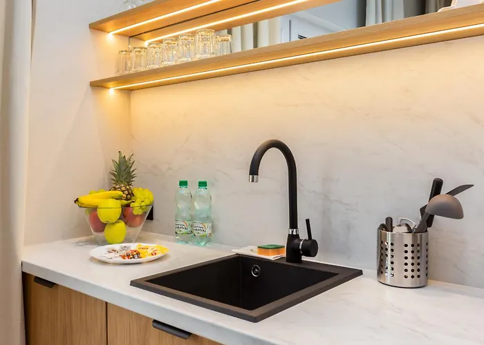 Coastal Escape By Bookinghost * Danzig