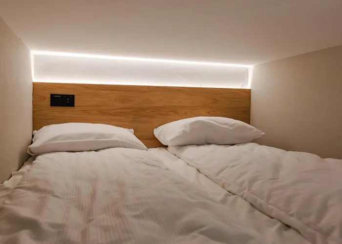 Coastal Escape By Bookinghost Danzig