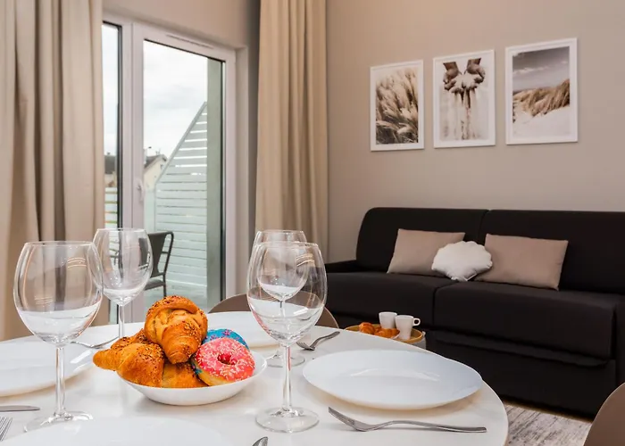 Coastal Escape By Bookinghost * Danzig