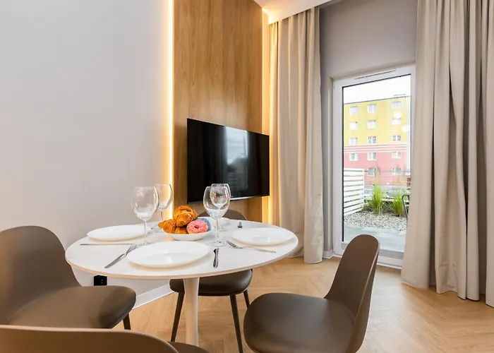 Coastal Escape By Bookinghost * Danzig