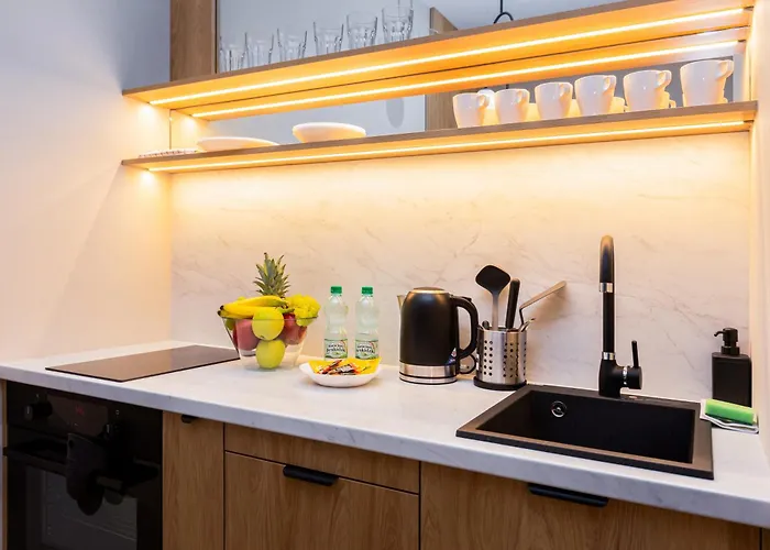 Coastal Escape By Bookinghost * Danzig