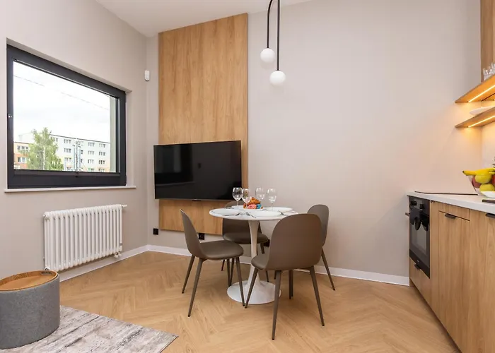 Coastal Escape By Bookinghost *